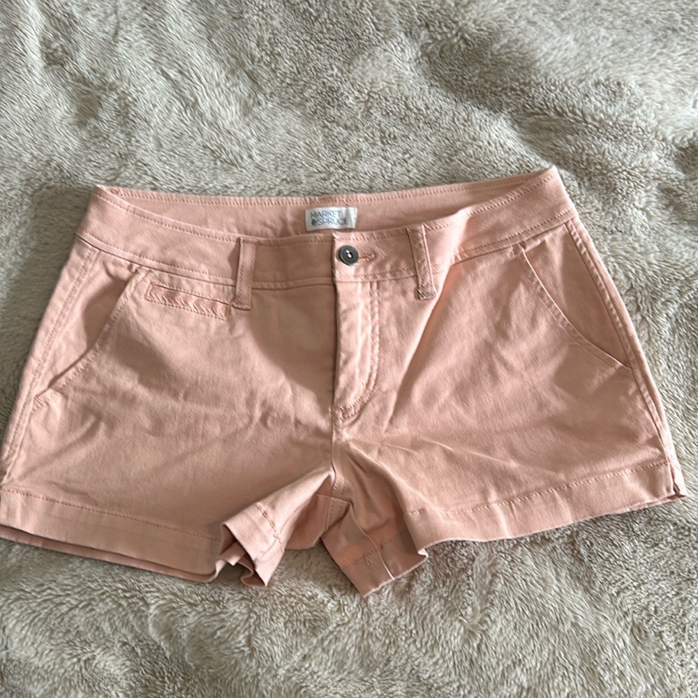 Market spruce shorts. NWOT!